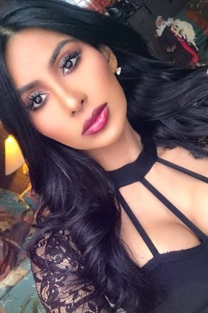 Femme aux envies sauvages cherche partenaire pour dévorer la nuit Farah - rencontre-Milf-Cagnes-sur-Mer