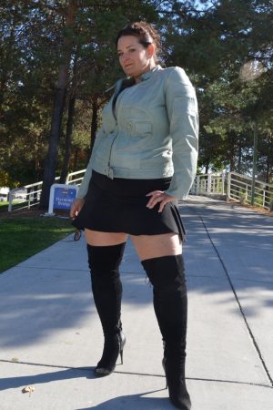 t’es chaud pour remplacer mon coloc ce soir ? Nawel - rencontre-MILF-Lyon