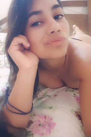 Nadia/28 ans, cherche aventure excitante Nadia - rencontre-Beurette-Martigues