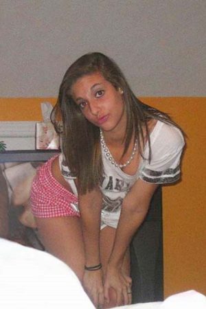 Prendre un verre ce soir Aïcha - rencontre-Teen-Bourges