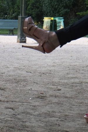 Fraîche sortie de ma bulle, prête à claquer un bon coup Soraya - rencontre-Teen-Calais