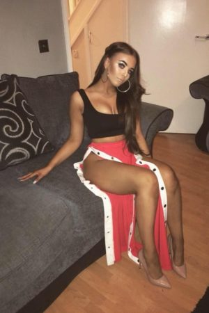 Noura - rencontre-Cougar-Saint-Chamond