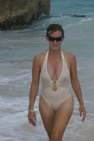 Un parfum de mystère dans l’air Nadia - rencontre-Milf-Lille